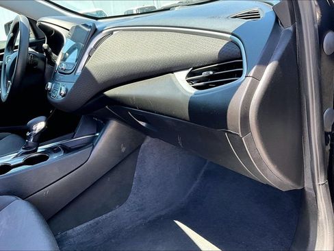 Used 2023 Chevrolet Malibu LT FWD image 14