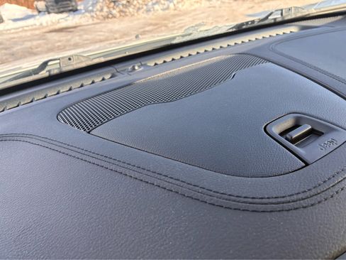 Used 2022 Jeep Cherokee Limited w/ Mopar Interior Package image 26