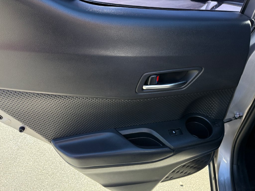Used 2019 Toyota C-HR XLE FWD image 26
