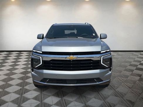 Used 2025 Chevrolet Suburban LS w/ Max Trailering Package AWD/4WD image 2