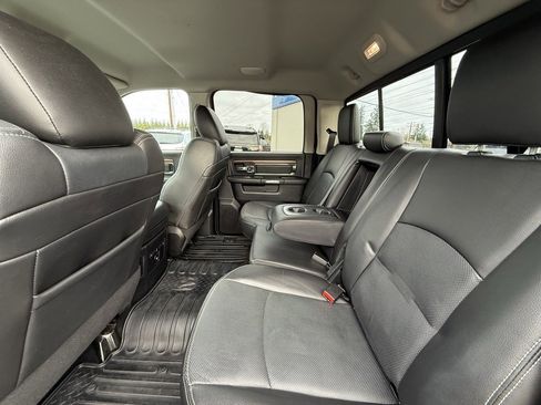 Used 2014 RAM 1500 Laramie w/ Convenience Group image 11