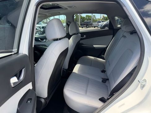 Used 2023 Hyundai Kona SEL w/ Convenience Package FWD image 13