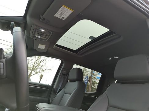 Used 2025 Chevrolet Silverado 1500 LTZ image 27