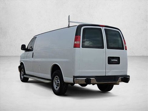 Used 2017 GMC Savana 2500 image 8