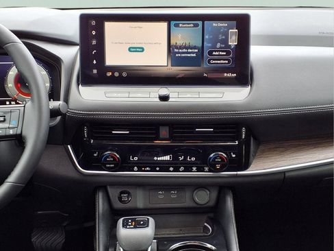 Used 2025 Nissan Rogue Platinum FWD image 15