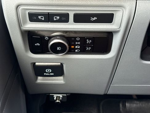 Used 2023 Ford F150 XLT w/ Equipment Group 302A High image 17