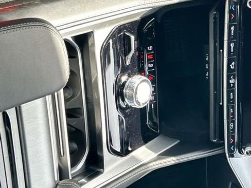 New 2026 Jeep Grand Wagoneer L 4WD image 5