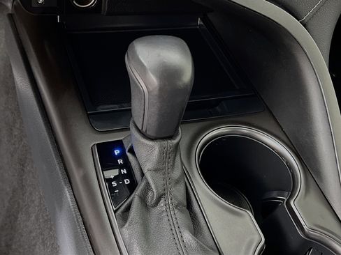 Used 2022 Toyota Camry SE image 24