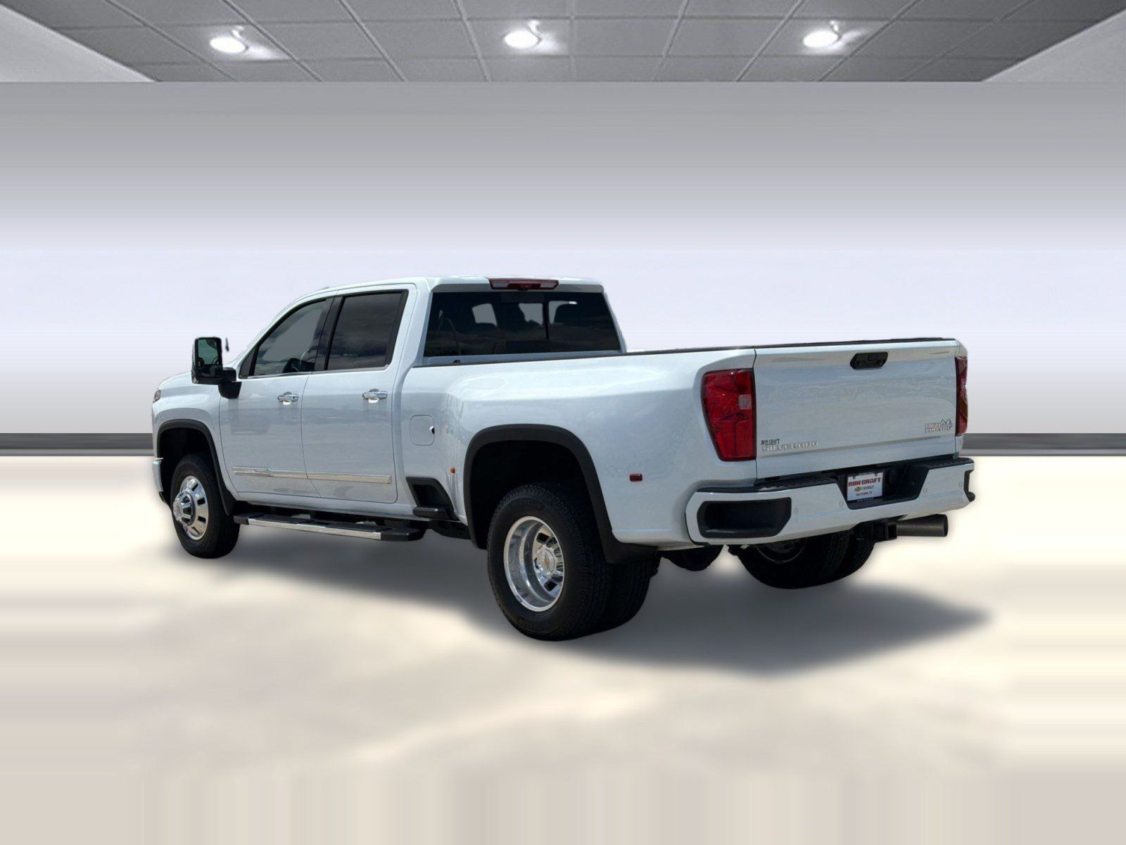 Certified 2026 Chevrolet Silverado 3500 High Country w/ Technology Package AWD/4WD image 3