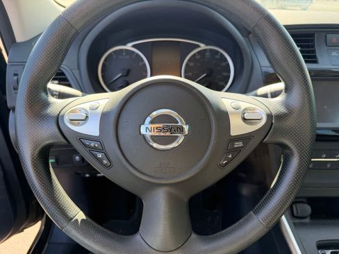 Certified 2019 Nissan Sentra S FWD image 9
