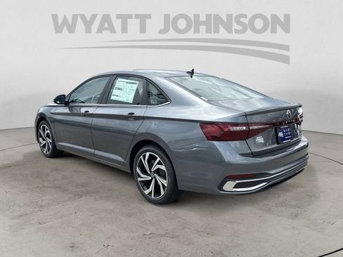 New 2025 Volkswagen Jetta SEL image 3