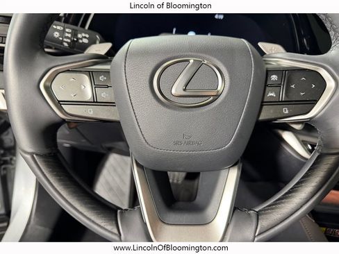 Used 2025 Lexus RX 350 AWD w/ Convenience Package image 18