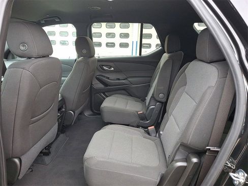 Certified 2023 Chevrolet Traverse LT image 20