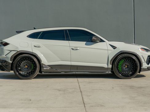 Used 2024 Lamborghini Urus Performante image 7