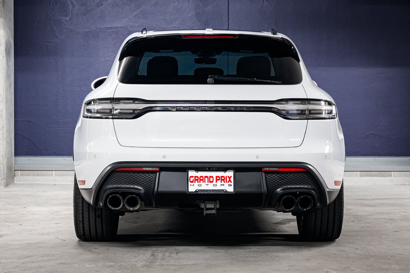 Used 2024 Porsche Macan S AWD/4WD image 4