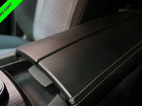 Used 2023 Nissan Rogue SV image 21