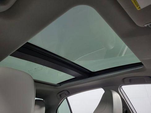 Used 2020 Toyota Camry XSE image 18