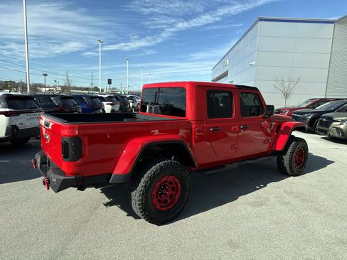 Used 2023 Jeep Gladiator Rubicon w/ Cold Weather Group image 4