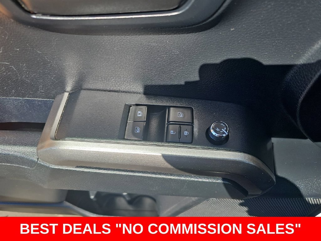Used 2017 Toyota Tacoma SR5 w/ Tow Package RWD image 26