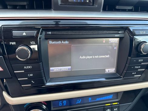 Used 2016 Toyota Corolla LE w/ Body Protection Package #1 FWD image 14