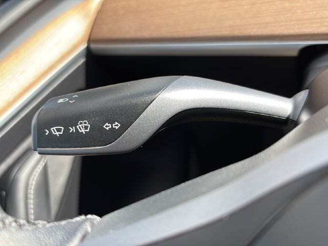 Used 2023 Tesla Model Y Long Range AWD/4WD image 19