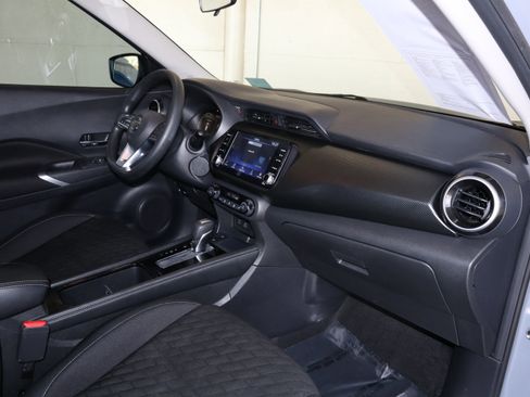 Used 2021 Nissan Kicks SV image 37