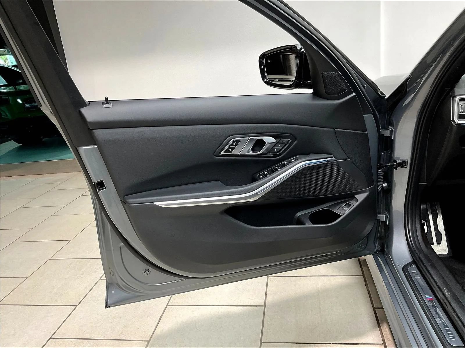 Used 2023 BMW 330i Sedan w/ M Sport Package RWD image 16
