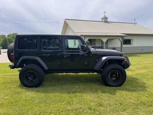 Used 2022 Jeep Wrangler Unlimited Sport AWD/4WD image 5