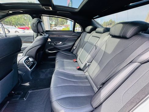 Used 2017 Mercedes-Benz S 550 Sedan w/ Premium Package image 13