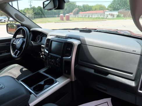 Used 2015 RAM 1500 Lone Star RWD image 10