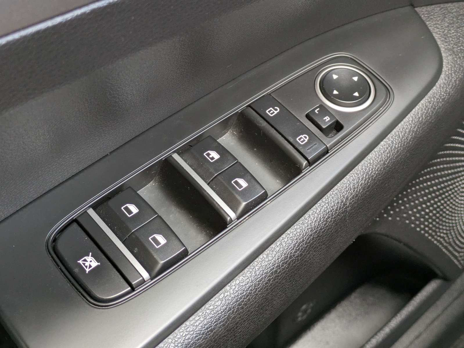 Certified 2021 Kia Forte LXS FWD image 15