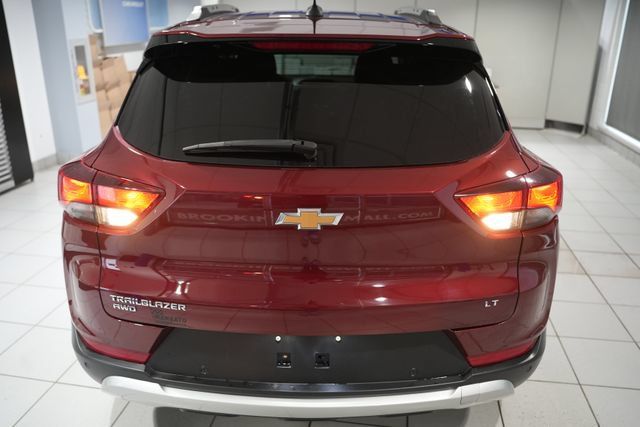 Used 2023 Chevrolet TrailBlazer LT w/ Convenience Package AWD/4WD image 8