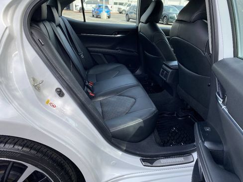 Used 2019 Toyota Camry XSE FWD image 25