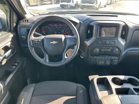 Used 2025 Chevrolet Silverado 1500 Custom w/ Turbomax Blackout Package image 7