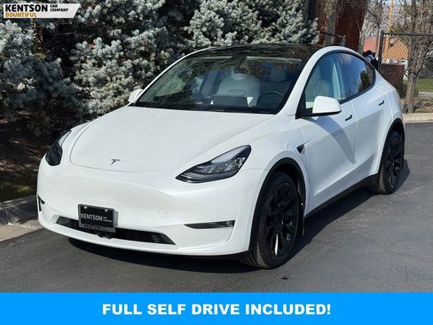 Used 2022 Tesla Model Y Long Range image 3