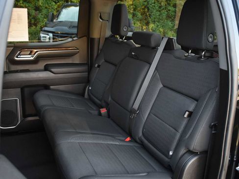 Used 2023 GMC Sierra 1500 Elevation image 10