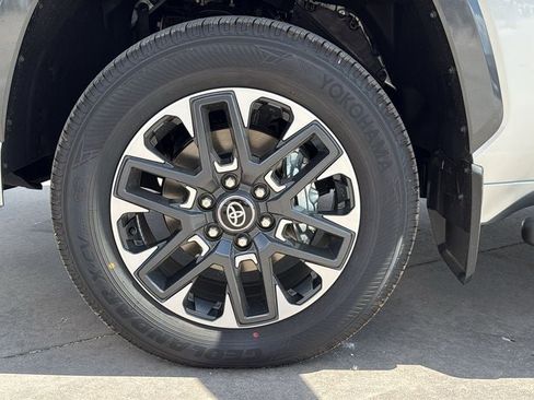 New 2026 Toyota Tundra Limited AWD/4WD image 28