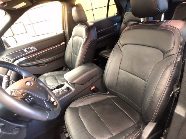 Certified 2019 Ford Explorer Limited w/ Ford Safe & Smart Package AWD/4WD image 10