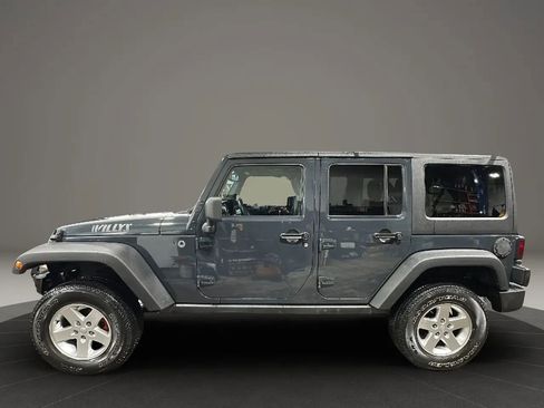 Used 2017 Jeep Wrangler Unlimited Sport image 2