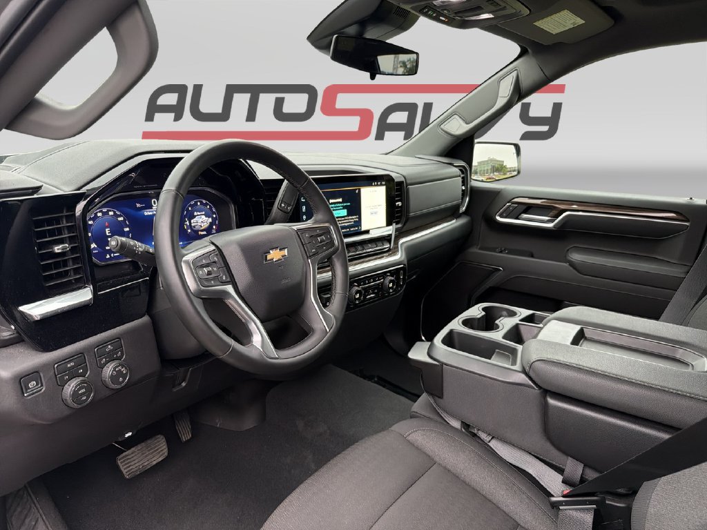 Used 2026 Chevrolet Silverado 1500 LT w/ Protection Package AWD/4WD image 10