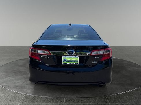 Used 2012 Toyota Camry XLE w/ Leather Pkg FWD image 8