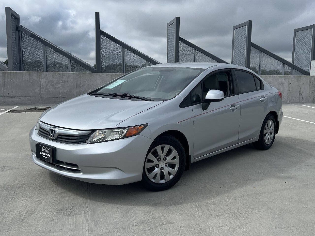 Used 2012 Honda Civic LX image 2