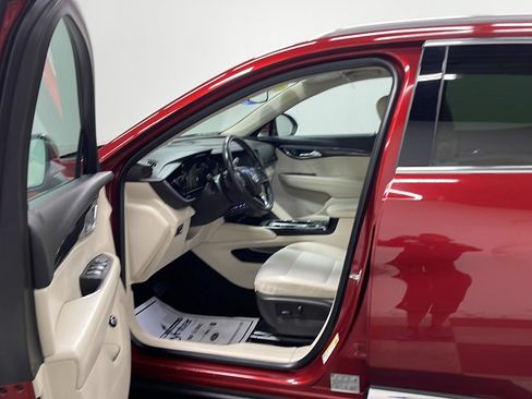 Used 2022 Buick Envision Preferred FWD image 2
