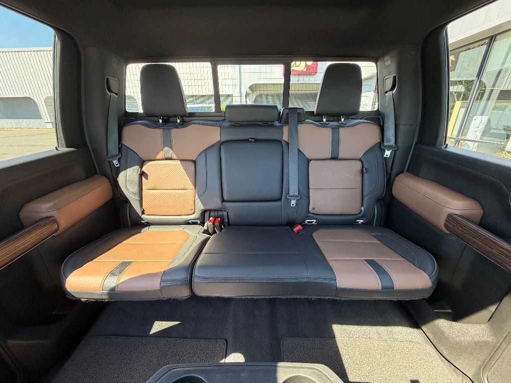 Used 2020 Chevrolet Silverado 3500 High Country w/ Z71 Off-Road Package AWD/4WD image 4