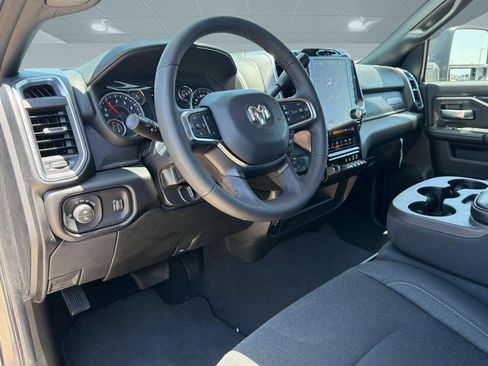 Used 2026 RAM 2500 Big Horn AWD/4WD image 4