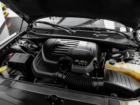 Used 2020 Dodge Challenger SXT w/ Plus Package RWD image 40