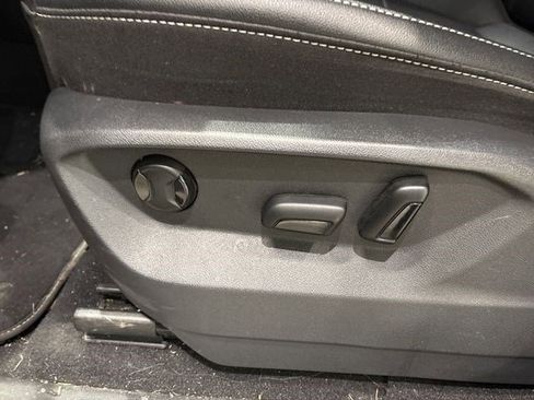 Used 2023 Volkswagen Atlas SE image 11