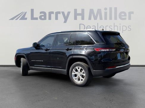 Used 2023 Jeep Grand Cherokee Limited RWD image 3