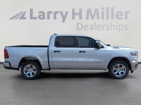 New 2026 RAM 1500 Big Horn AWD/4WD image 6