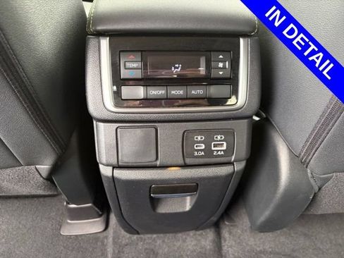 Used 2024 Subaru Ascent Onyx Edition AWD/4WD image 23